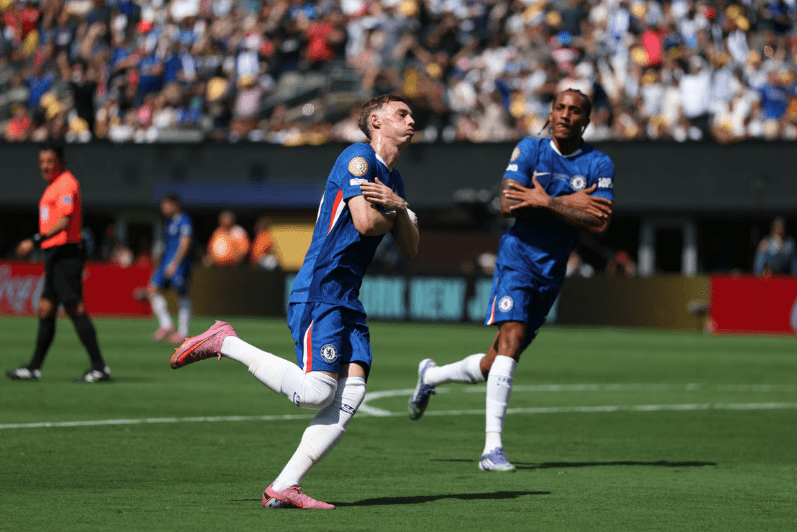 2025 FIFA 클럽월드컵 결승전에서 첼시의 콜 파머 선수가 득점 후 환호하는 모습